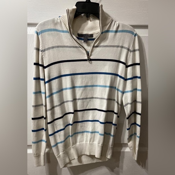 Old navy brand men’s size small sweater - Picture 1 of 1